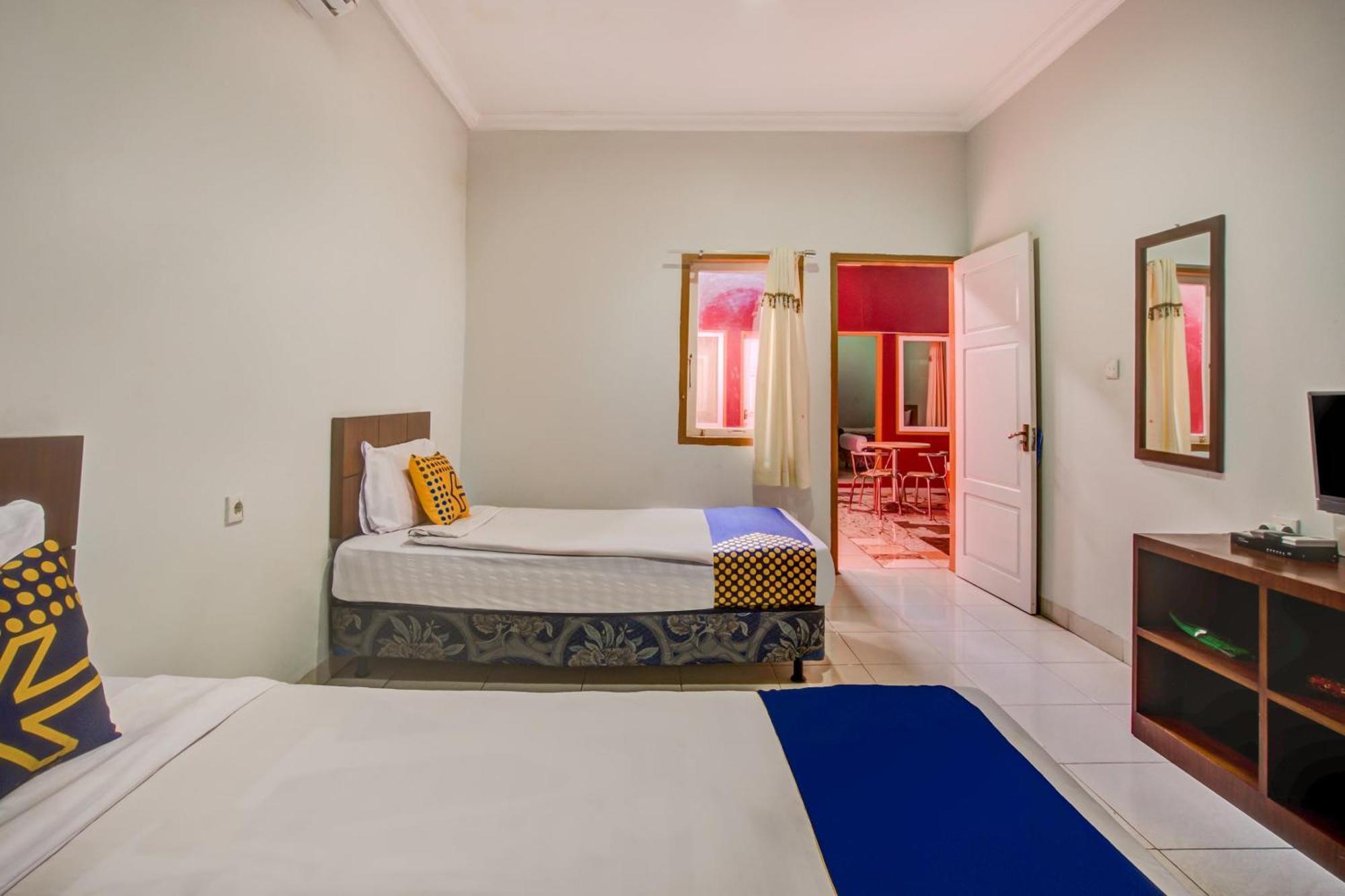 สปอต ออน 2182 อัล-คานี 2 Hotel ปาดัง ภายนอก รูปภาพ