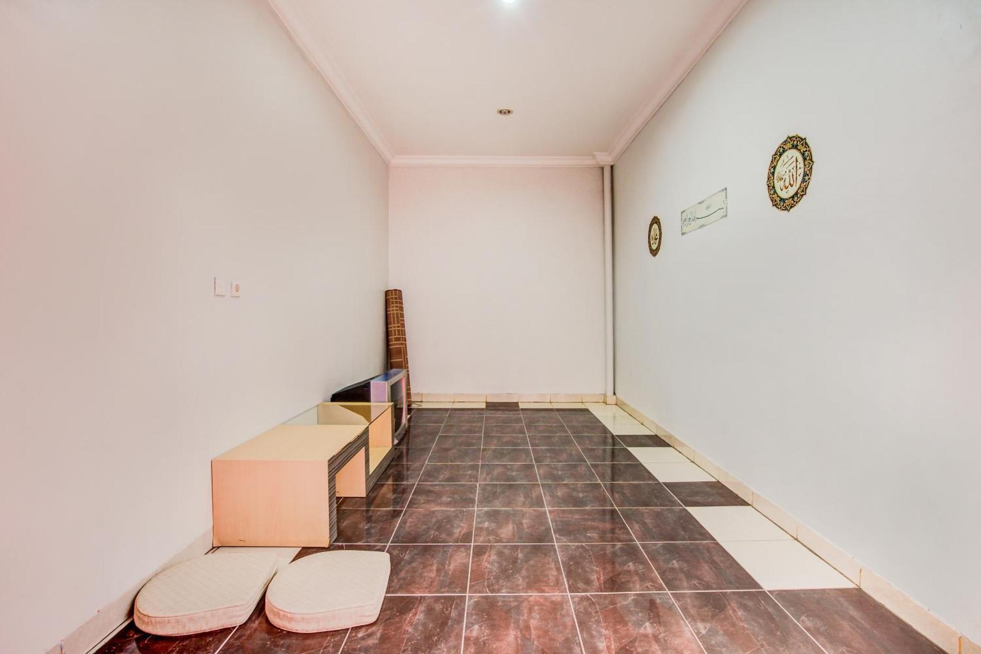 สปอต ออน 2182 อัล-คานี 2 Hotel ปาดัง ภายนอก รูปภาพ